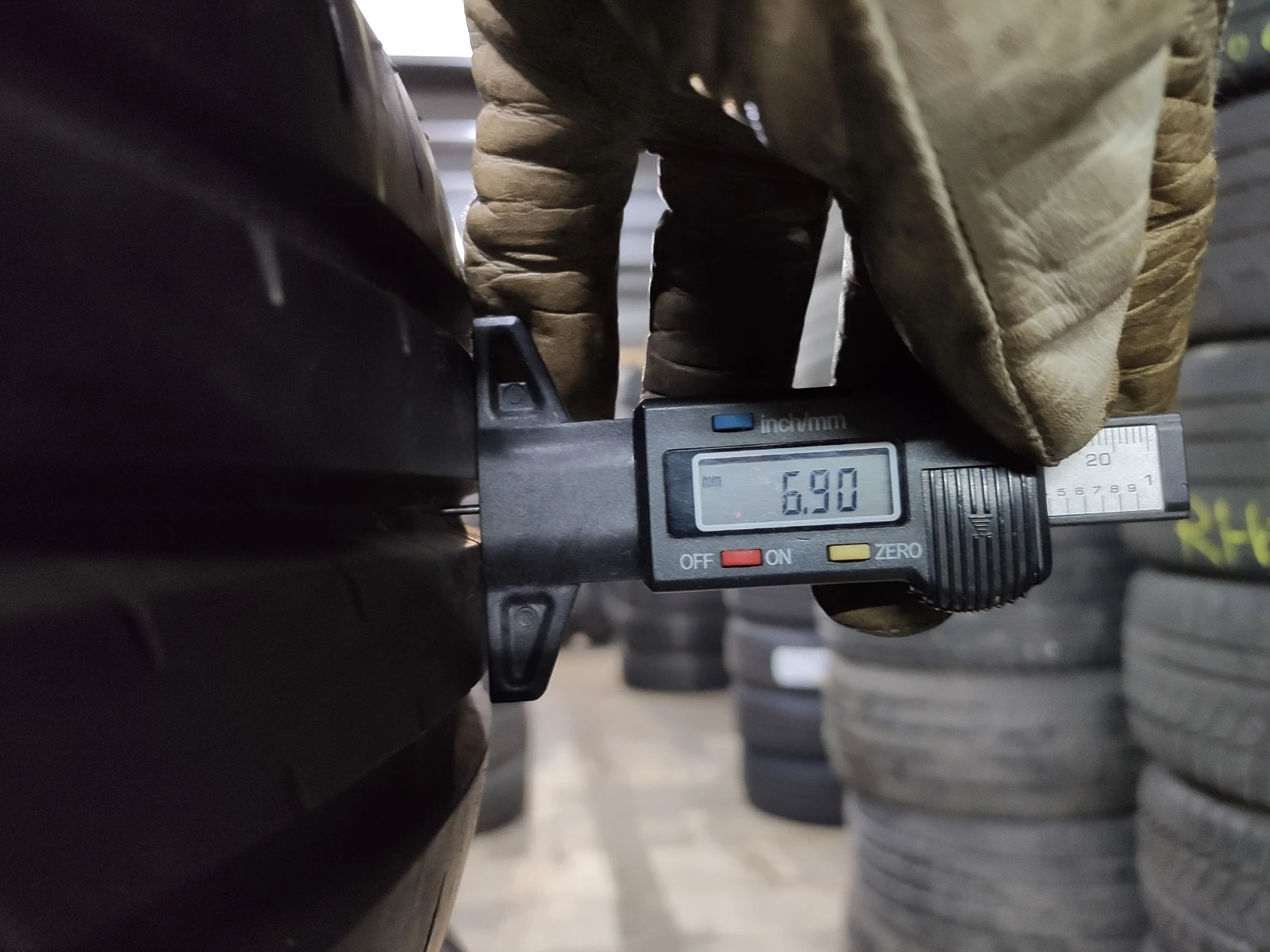 Гуми Летни 185/60R16, снимка 6 - Гуми и джанти - 54987237