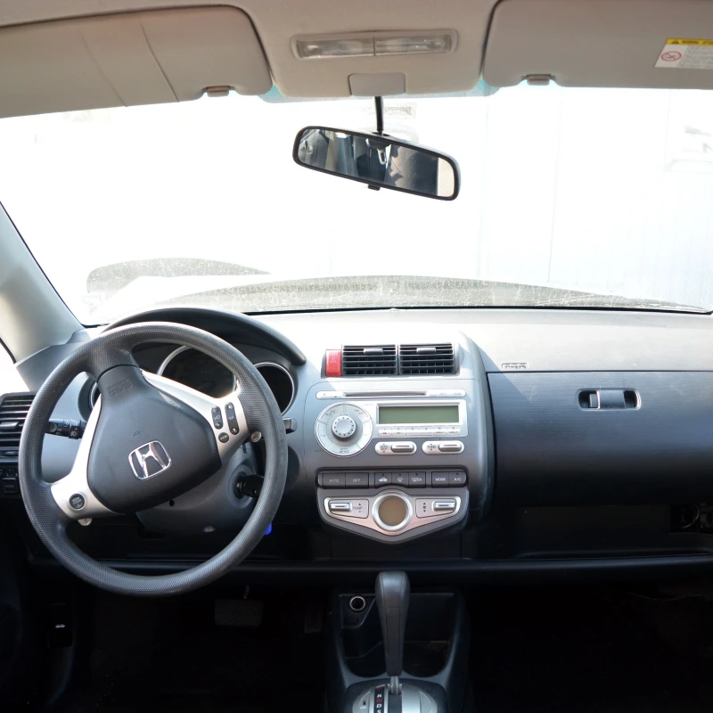 Honda Jazz 1.3 i, снимка 6 - Автомобили и джипове - 37845048