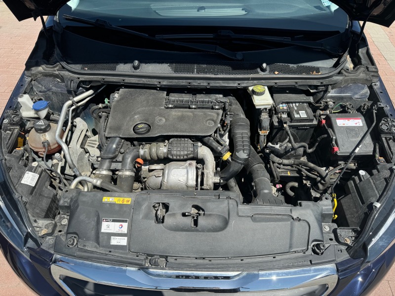 Peugeot 308 1, 6 Blue HDI, снимка 13 - Автомобили и джипове - 45490393