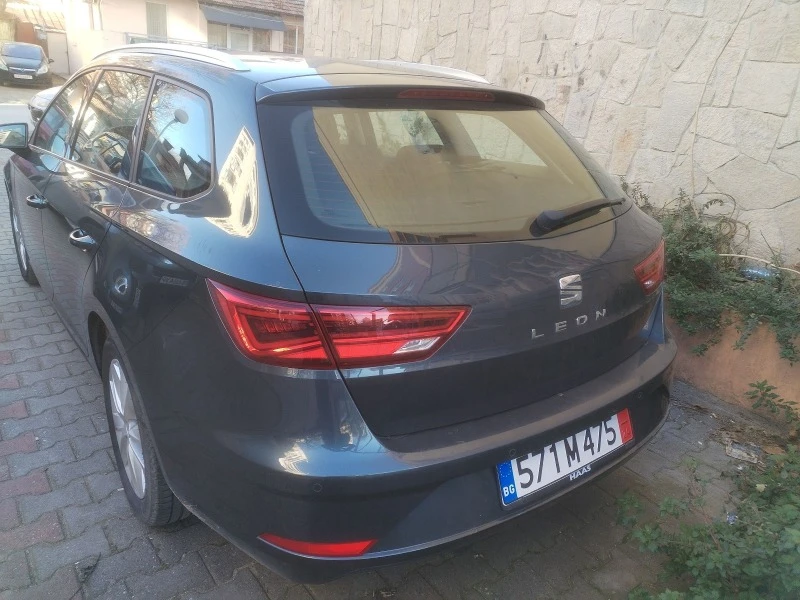 Seat Leon 1.6 TDI DSG, снимка 3 - Автомобили и джипове - 49537753