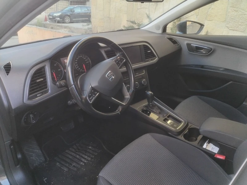 Seat Leon 1.6 TDI DSG, снимка 5 - Автомобили и джипове - 47356979