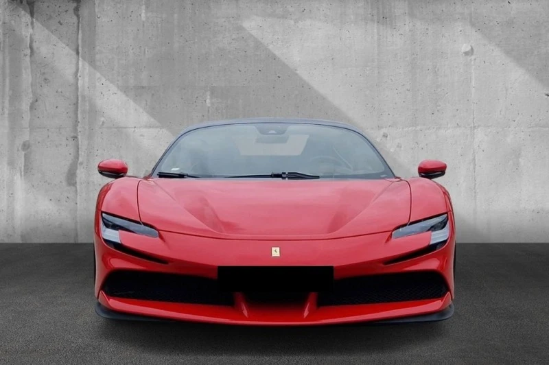 Ferrari SF 90 STRADALE/ TWO-TONE/ CERAMIC/ CARBON/ , снимка 2 - Автомобили и джипове - 44969284