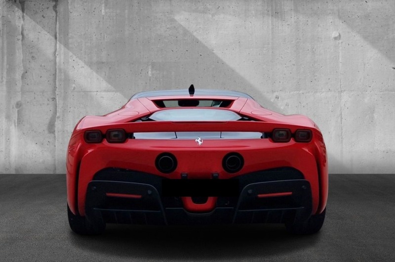 Ferrari SF 90 STRADALE/ TWO-TONE/ CERAMIC/ CARBON/ , снимка 7 - Автомобили и джипове - 44969284