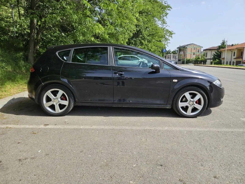 Seat Leon 2.0 fsi, снимка 2 - Автомобили и джипове - 47747040