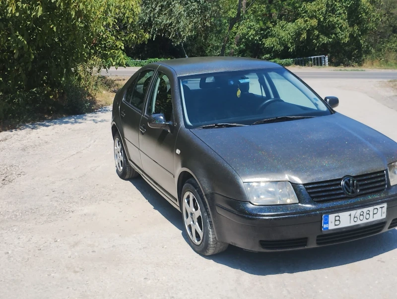 VW Bora, снимка 2 - Автомобили и джипове - 47312304