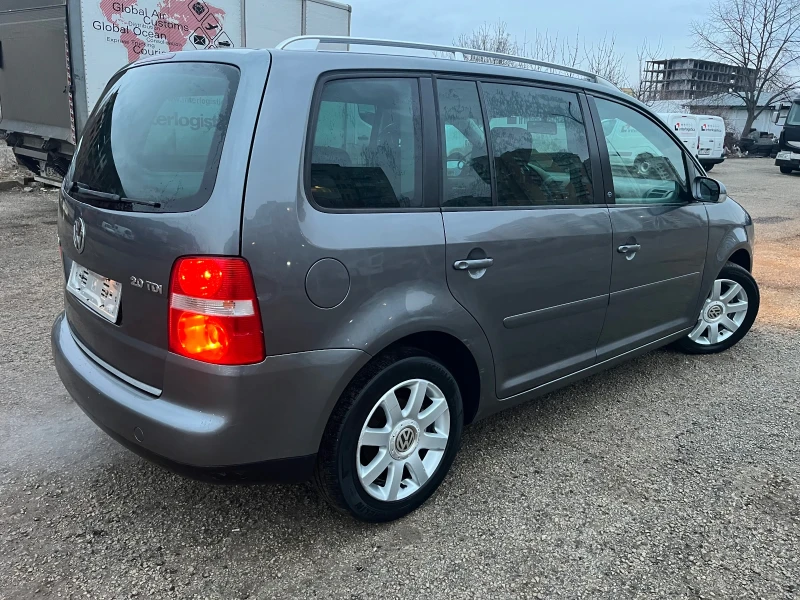 VW Touran HIGHLINE 7 места, снимка 5 - Автомобили и джипове - 49396502