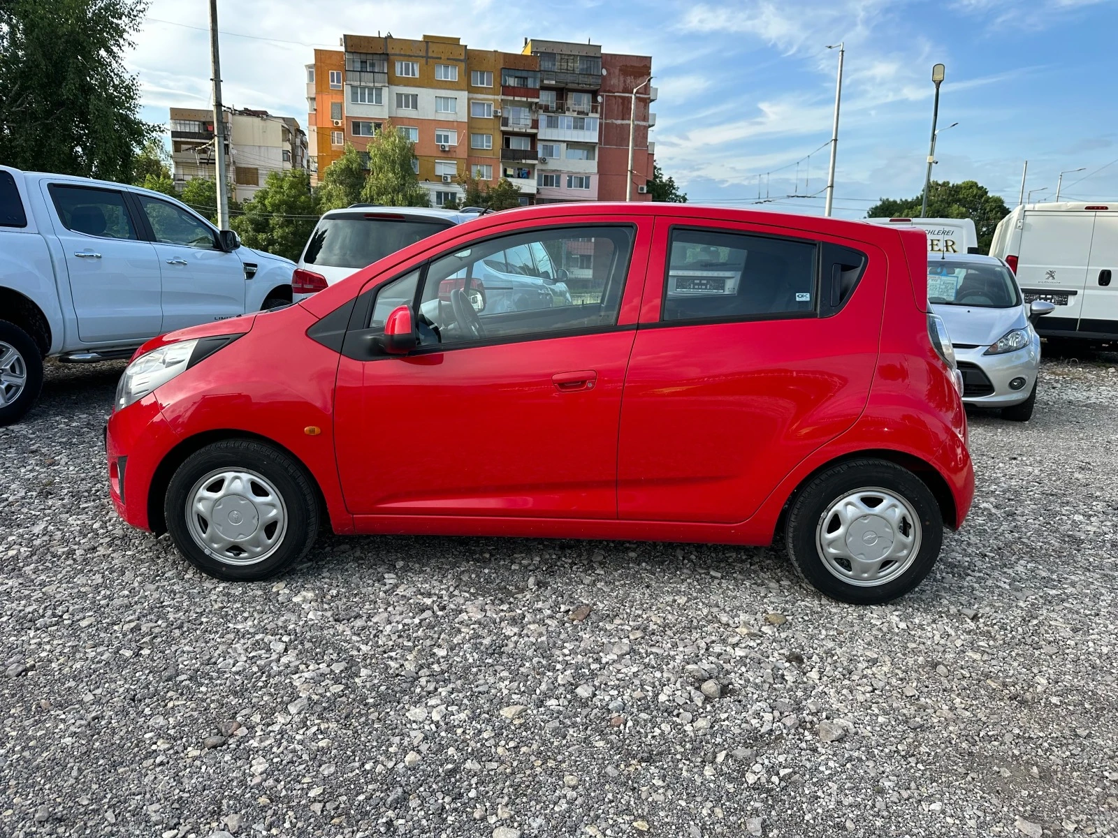 Chevrolet Spark 1, 0i 68kc - изображение 7