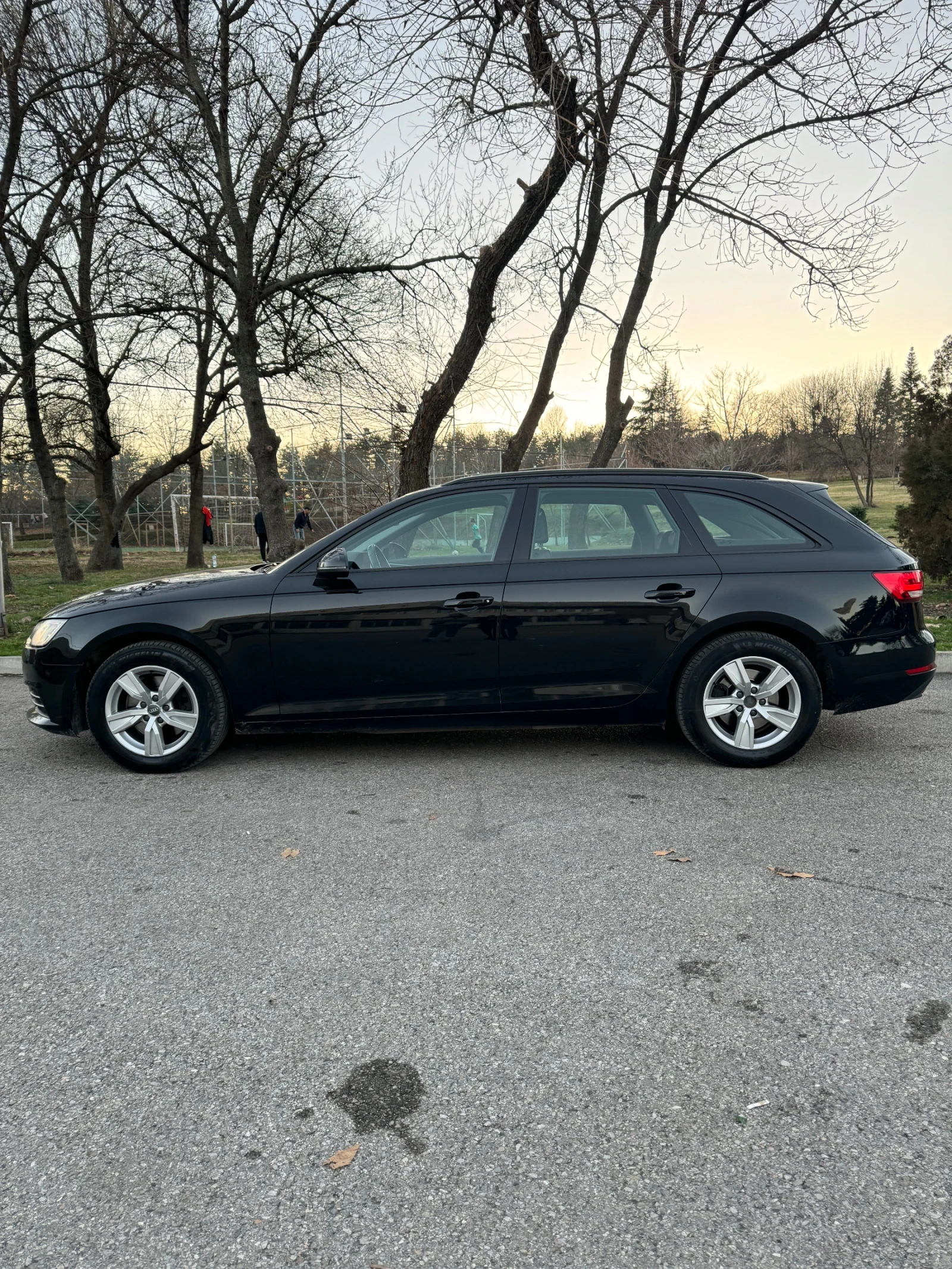 Audi A4 2.0TDI - изображение 4