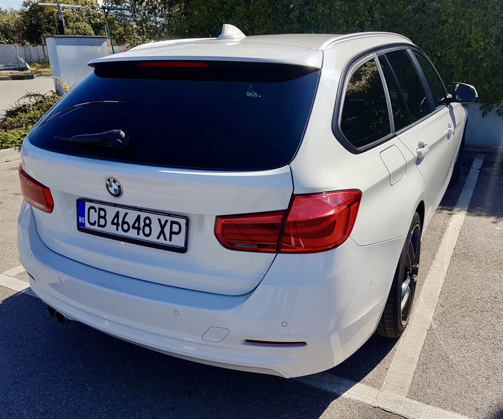 BMW 320 2.0d Facelift - изображение 6