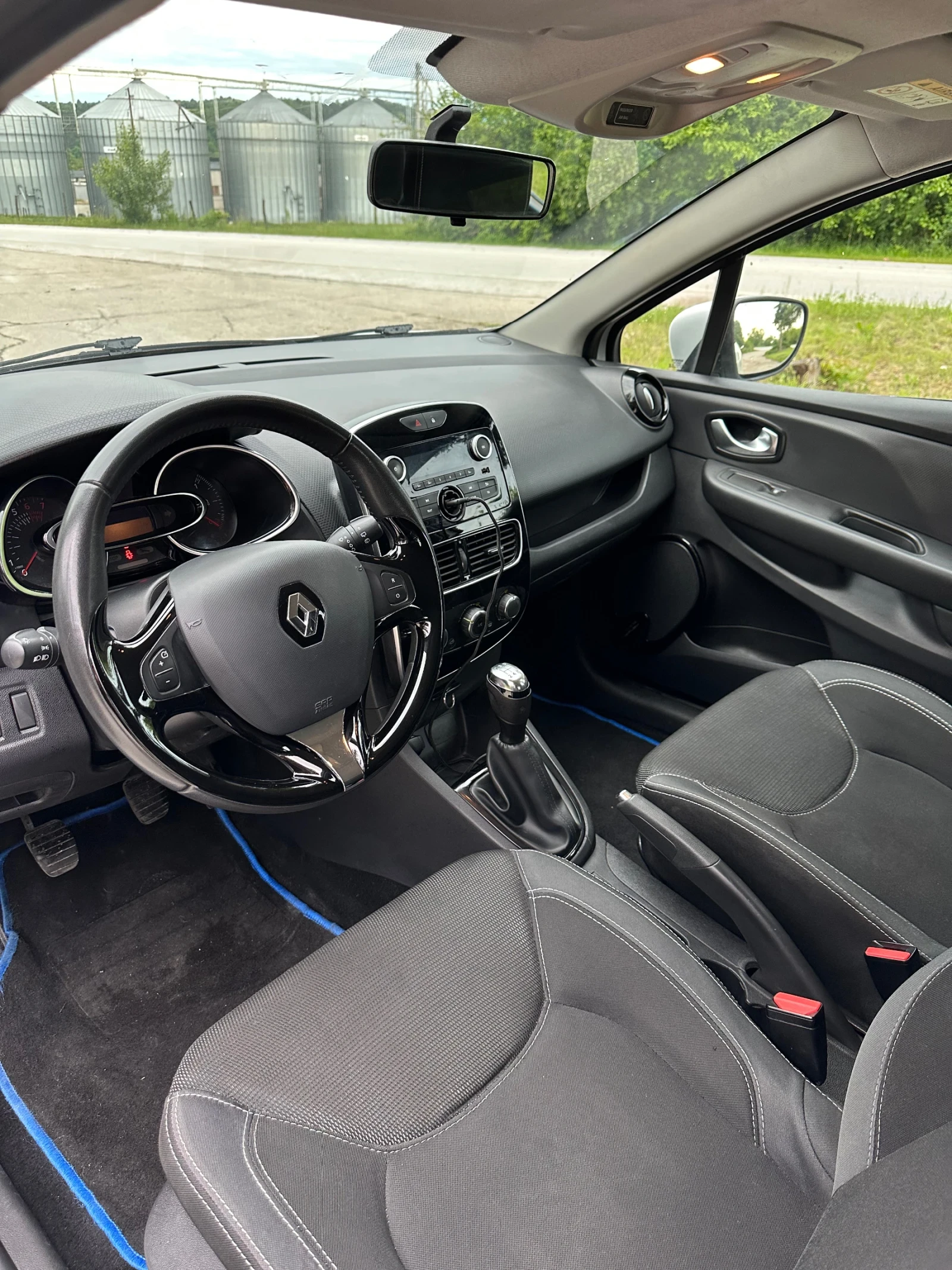 Renault Clio 1.2i - изображение 9