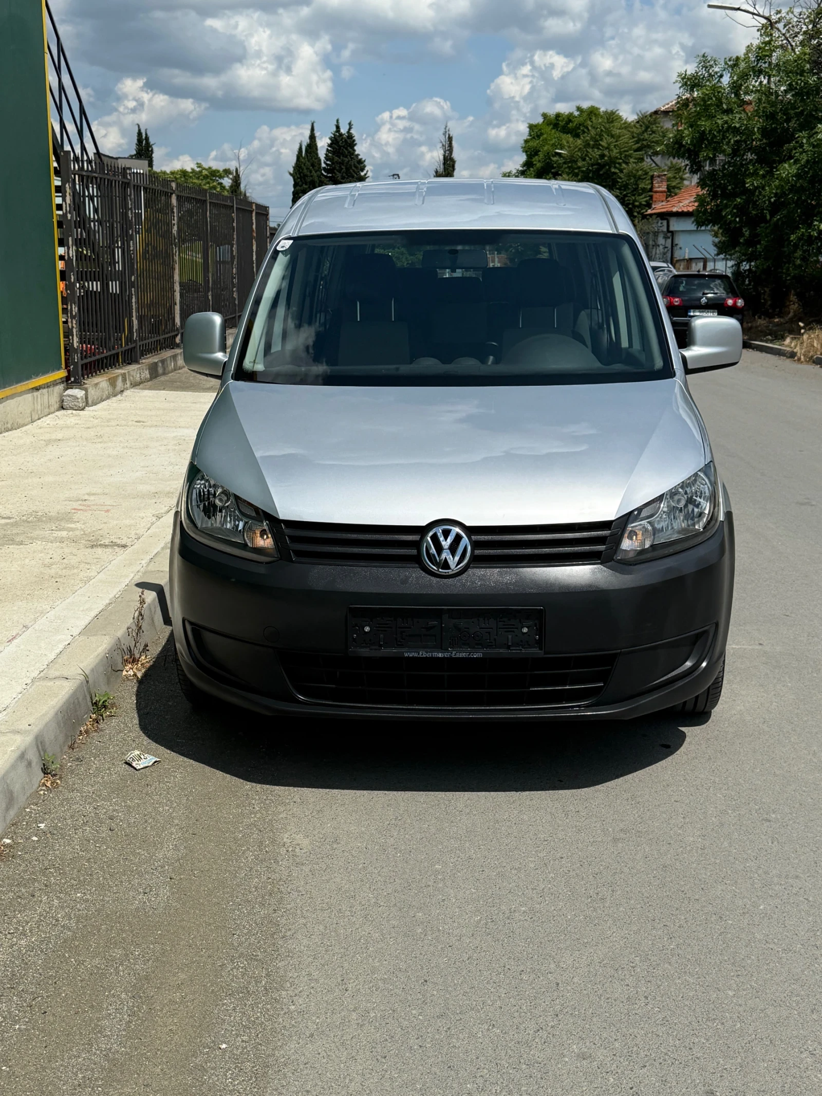 VW Caddy 1.6 - изображение 2