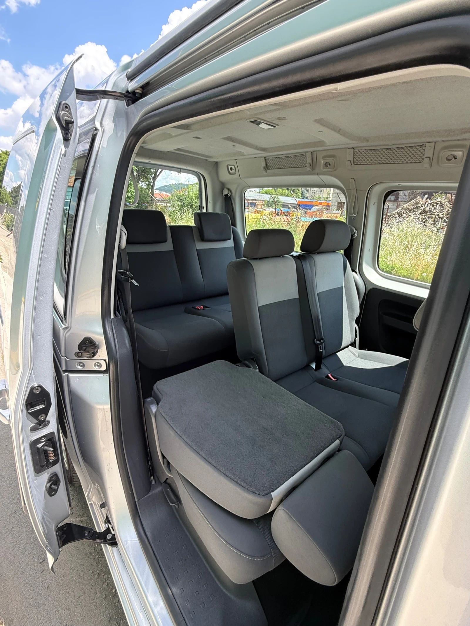 VW Caddy 1.6 - изображение 9