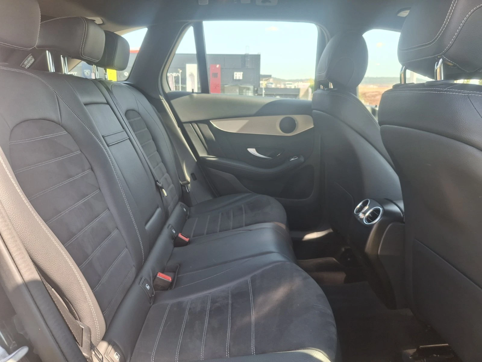 Mercedes-Benz GLC 200 4MATIC - изображение 9
