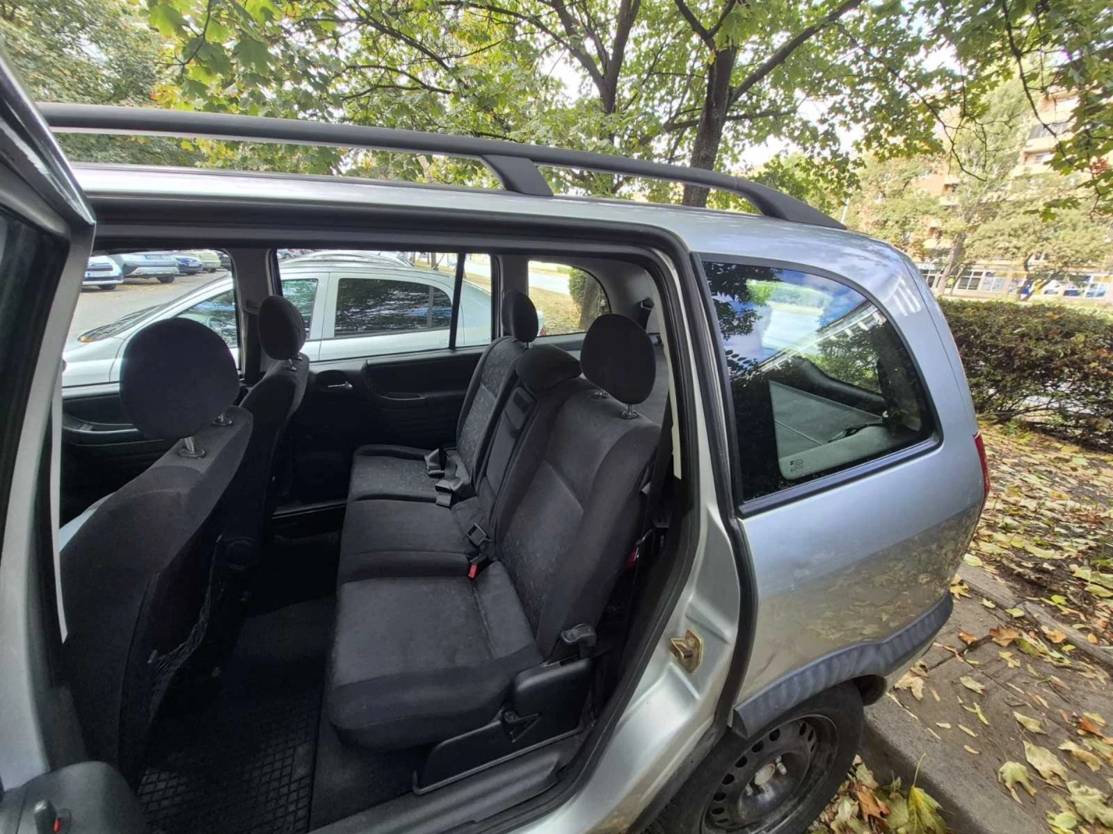 Opel Zafira A 1.6 16V Бензин - изображение 5