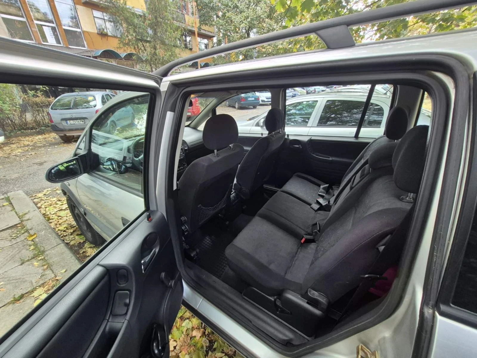 Opel Zafira A 1.6 16V Бензин - изображение 8