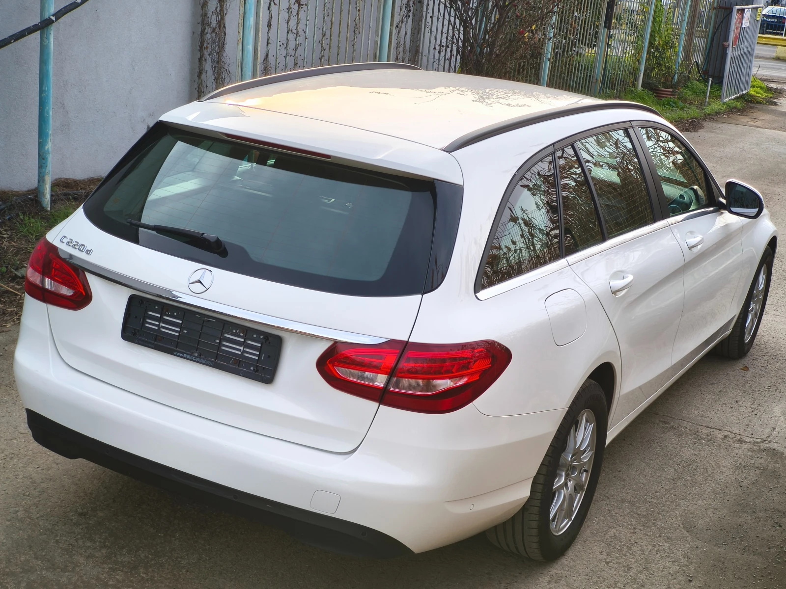 Mercedes-Benz C 220 d T Business Line - изображение 4