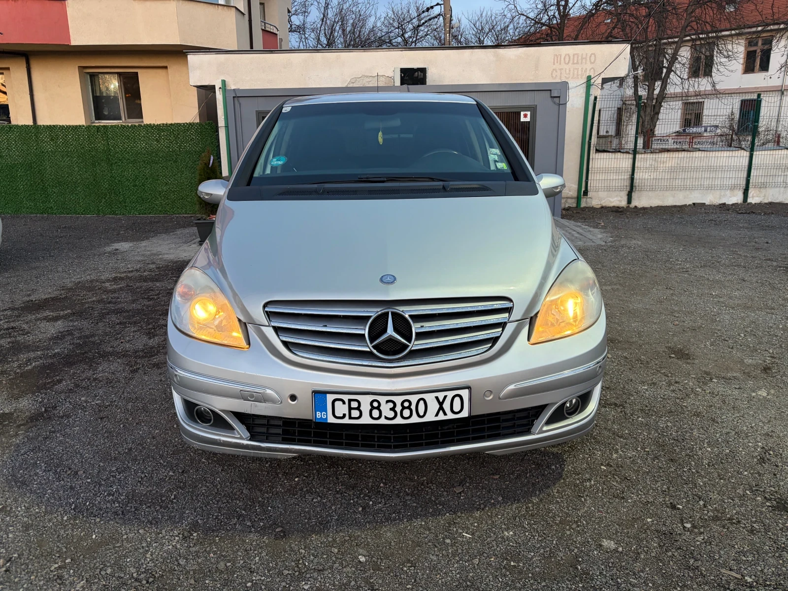 Mercedes-Benz B 200, снимка 2 - Автомобили и джипове - 53776118