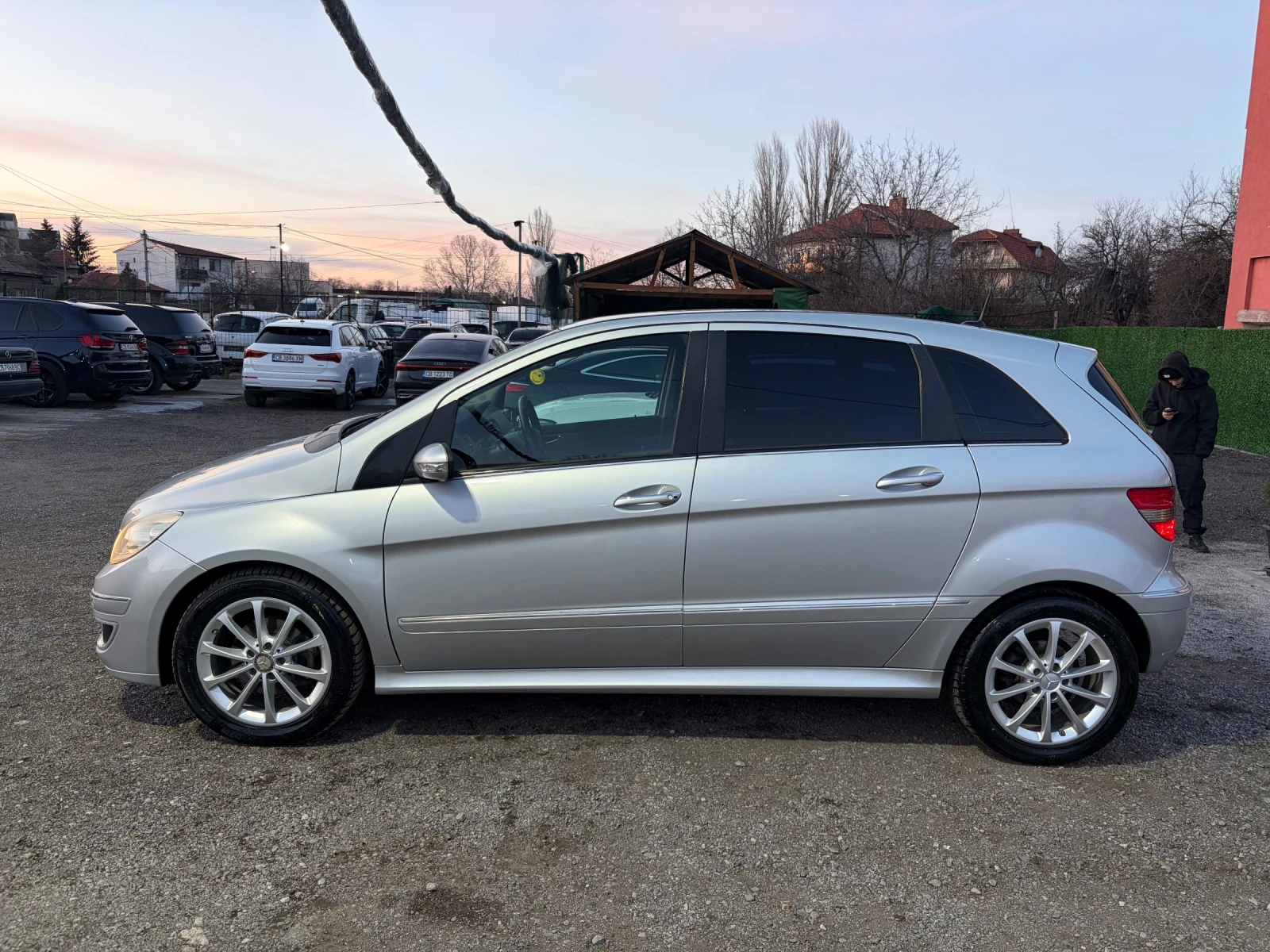 Mercedes-Benz B 200, снимка 8 - Автомобили и джипове - 53776118