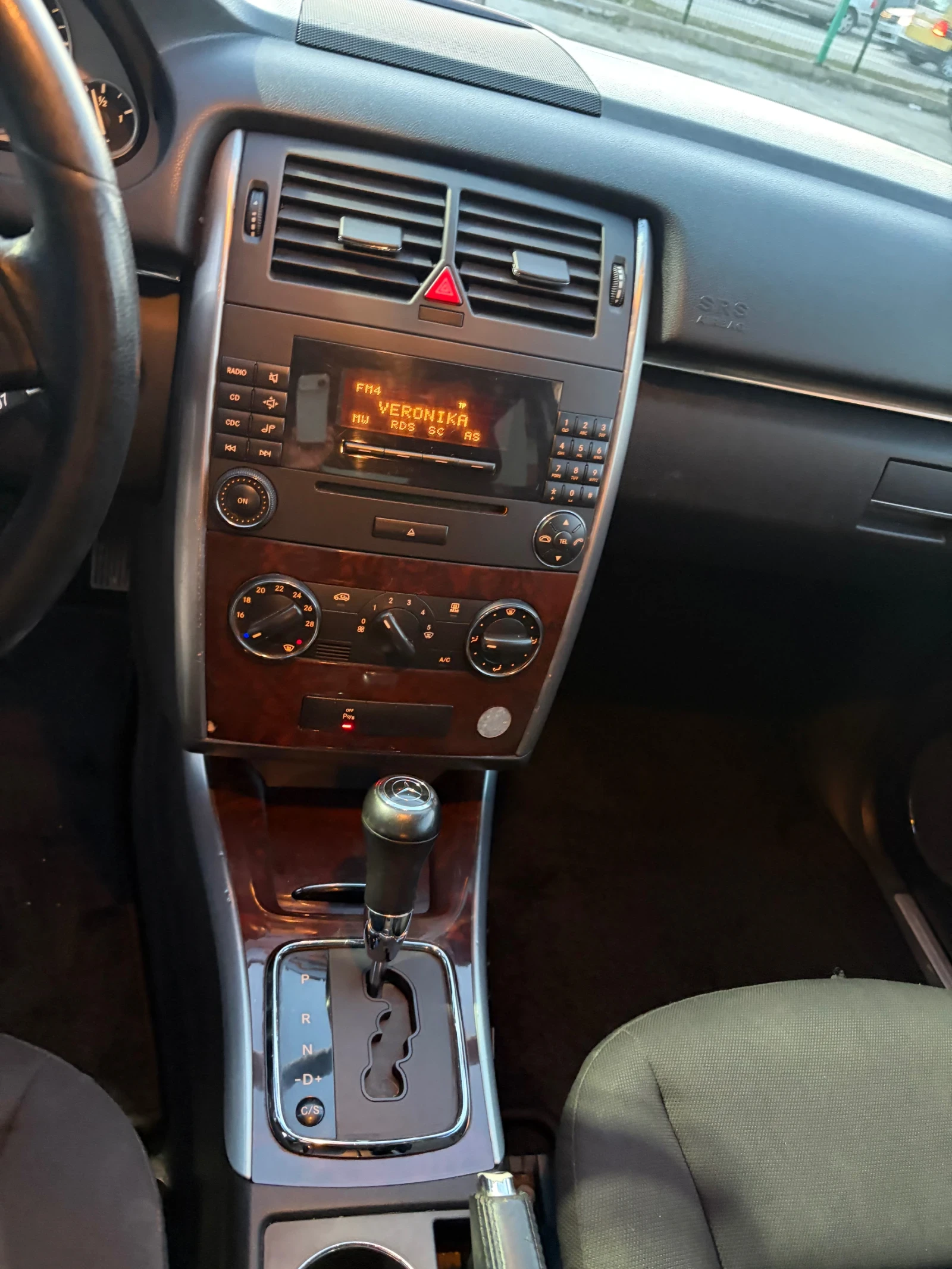 Mercedes-Benz B 200, снимка 11 - Автомобили и джипове - 53776118