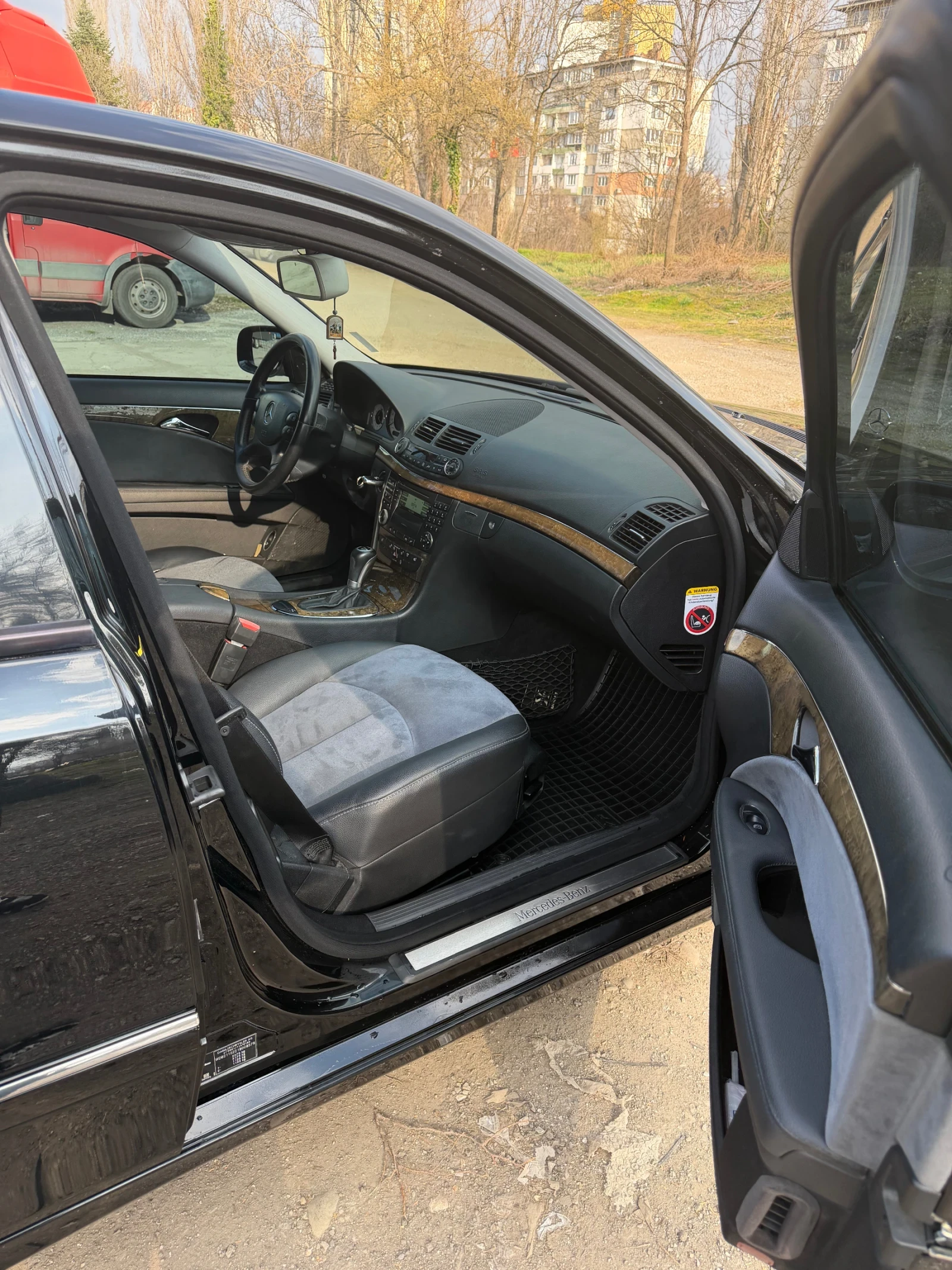 Mercedes-Benz E 320 Avantgarde, FAB DESIGN, снимка 9 - Автомобили и джипове - 53976701