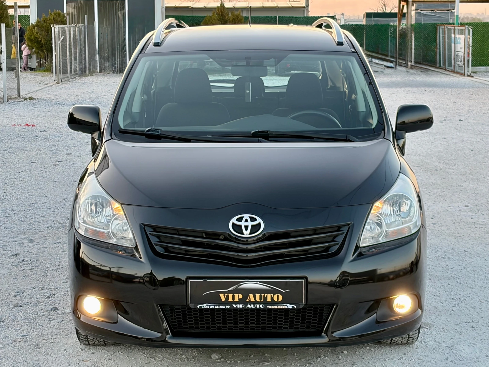 Toyota Verso 2.0D-4D NAVI CAMERA, снимка 3 - Автомобили и джипове - 53837624