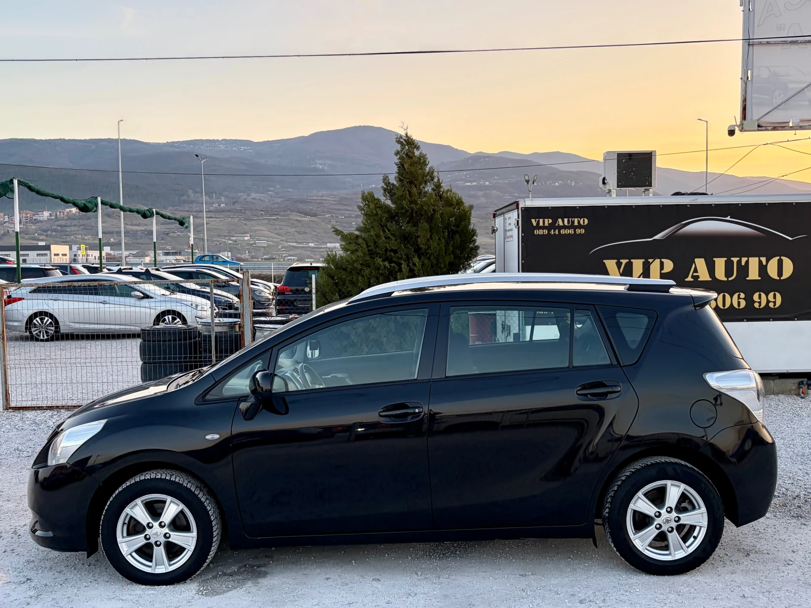 Toyota Verso 2.0D-4D NAVI CAMERA, снимка 8 - Автомобили и джипове - 53837624