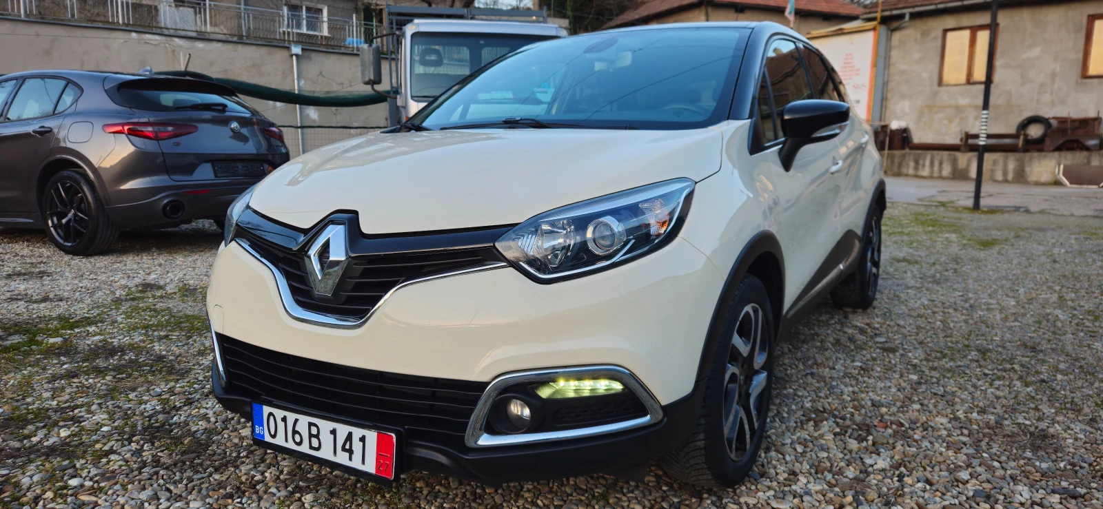 Renault Captur 1.5DCi-90��* 2015�* LED* ���������* ��� ���������* | Mobile.bg � ����������� 3