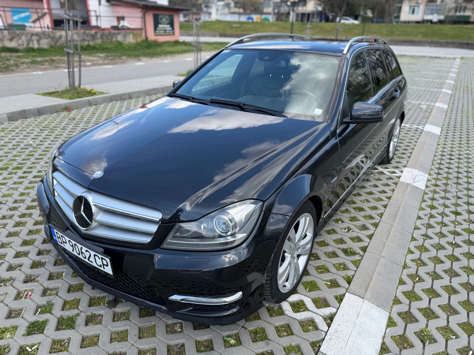Mercedes-Benz C 300 CDI 4MATIC AMG FULL EXTRAS, снимка 3 - Автомобили и джипове - 54160490