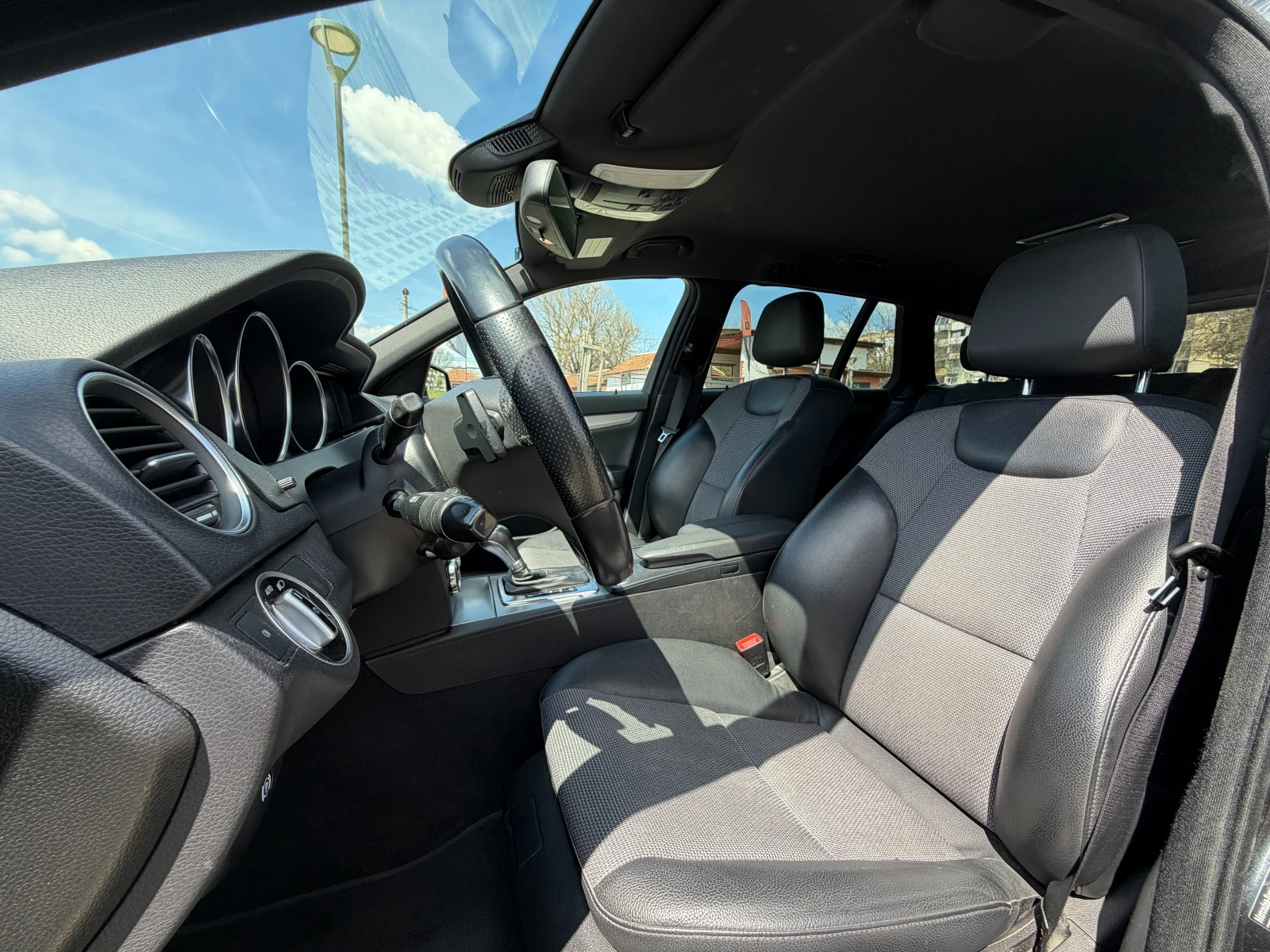 Mercedes-Benz C 300 CDI 4MATIC AMG FULL EXTRAS, снимка 10 - Автомобили и джипове - 54160490