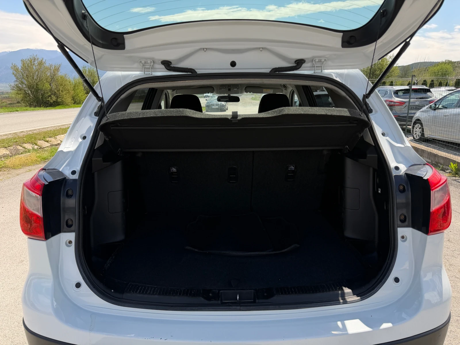 Suzuki SX4 S-Cross 1.6 DID, снимка 6 - Автомобили и джипове - 54329997