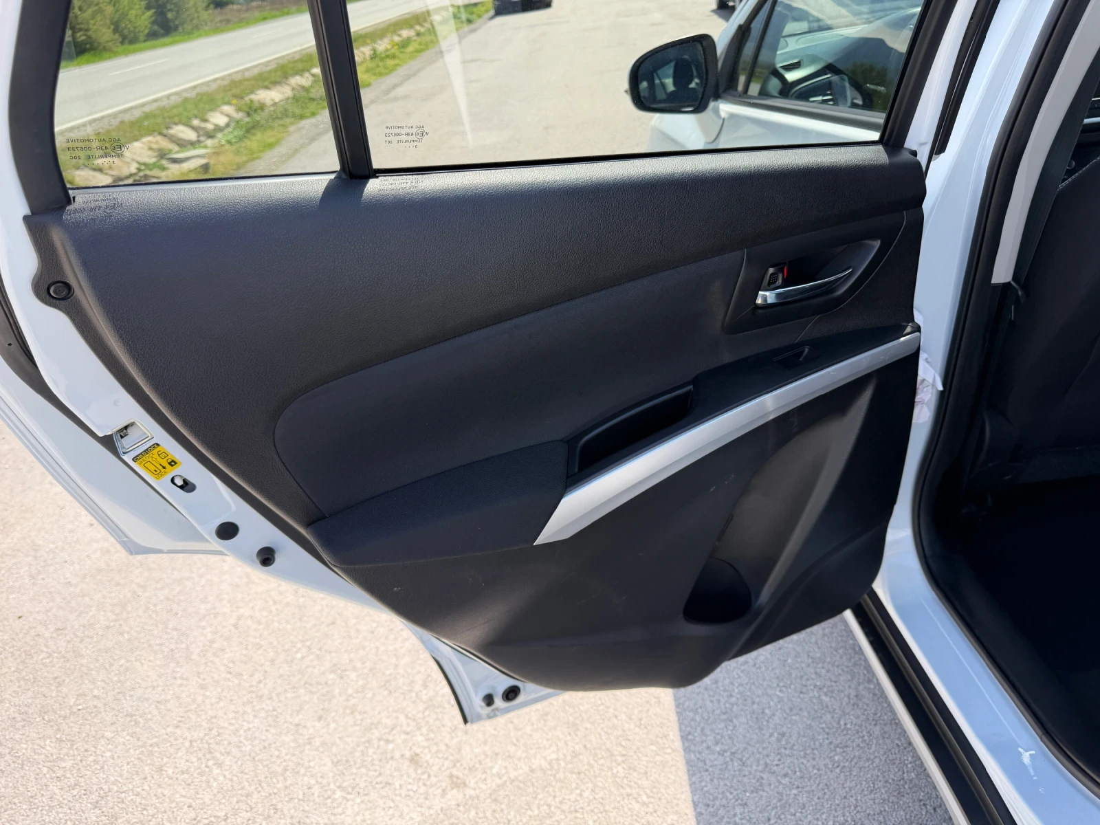 Suzuki SX4 S-Cross 1.6 DID, снимка 8 - Автомобили и джипове - 54329997