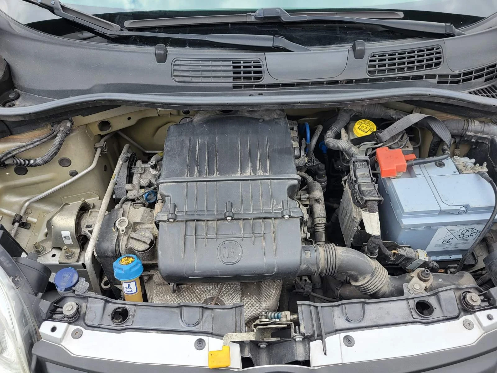 Fiat Panda 1.2 euro 6 b, снимка 11 - Автомобили и джипове - 54378283