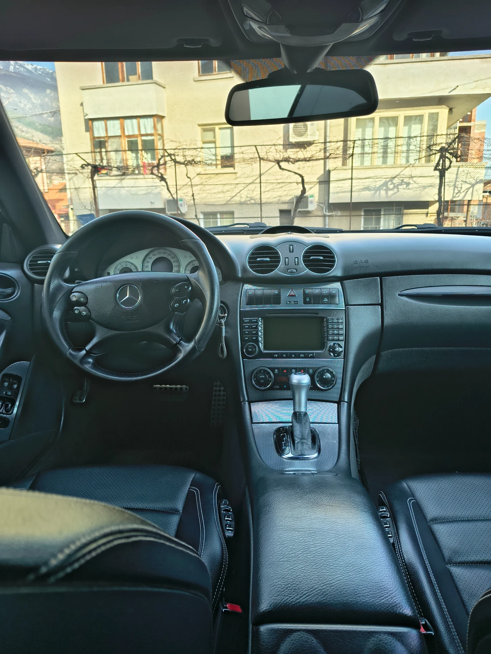 Mercedes-Benz CLK 270, снимка 3 - Автомобили и джипове - 54433930