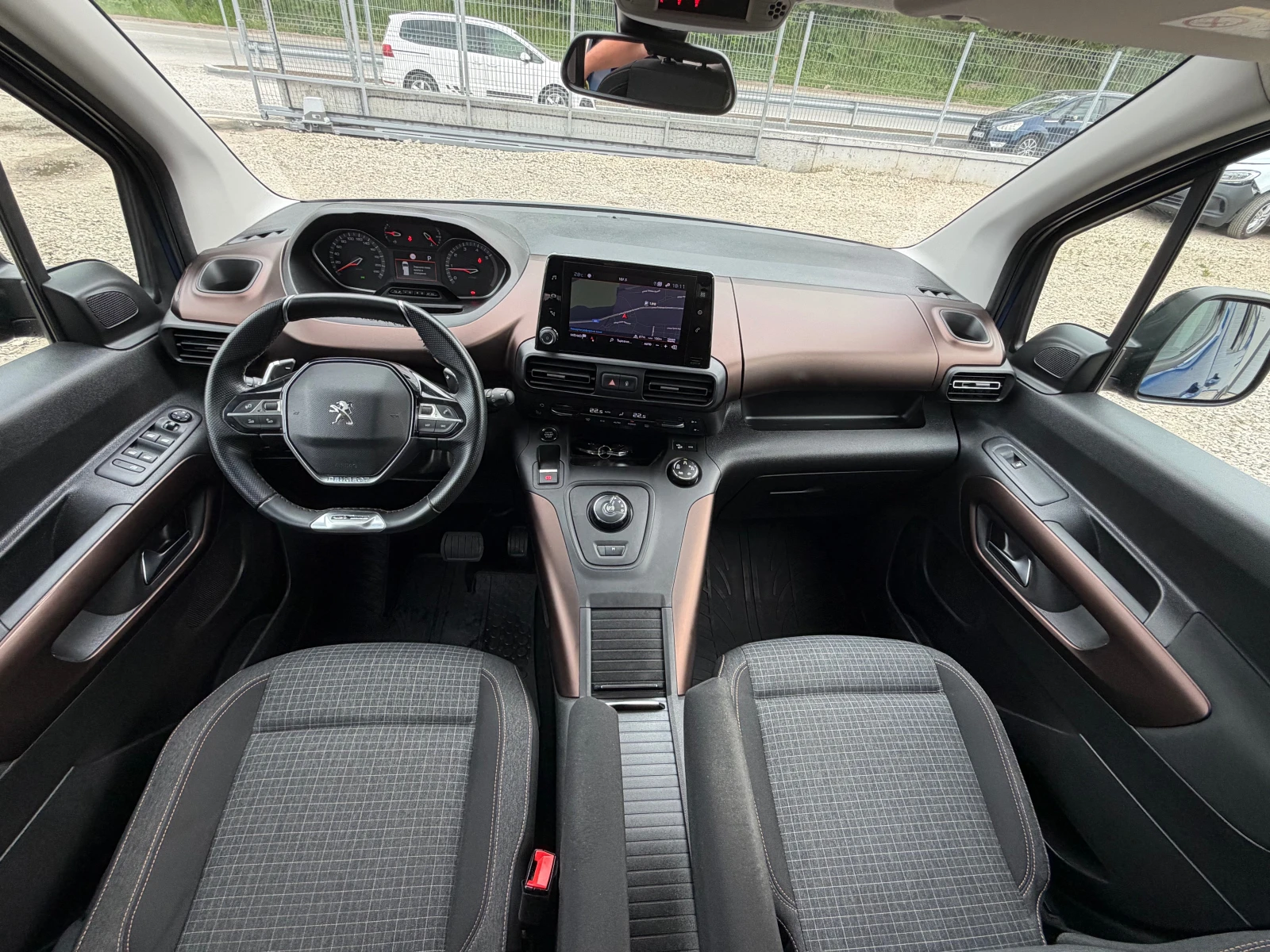 Peugeot Partner 1.5HDI* GT-Line* FACE* EAT8* FULL, снимка 12 - Автомобили и джипове - 54461889