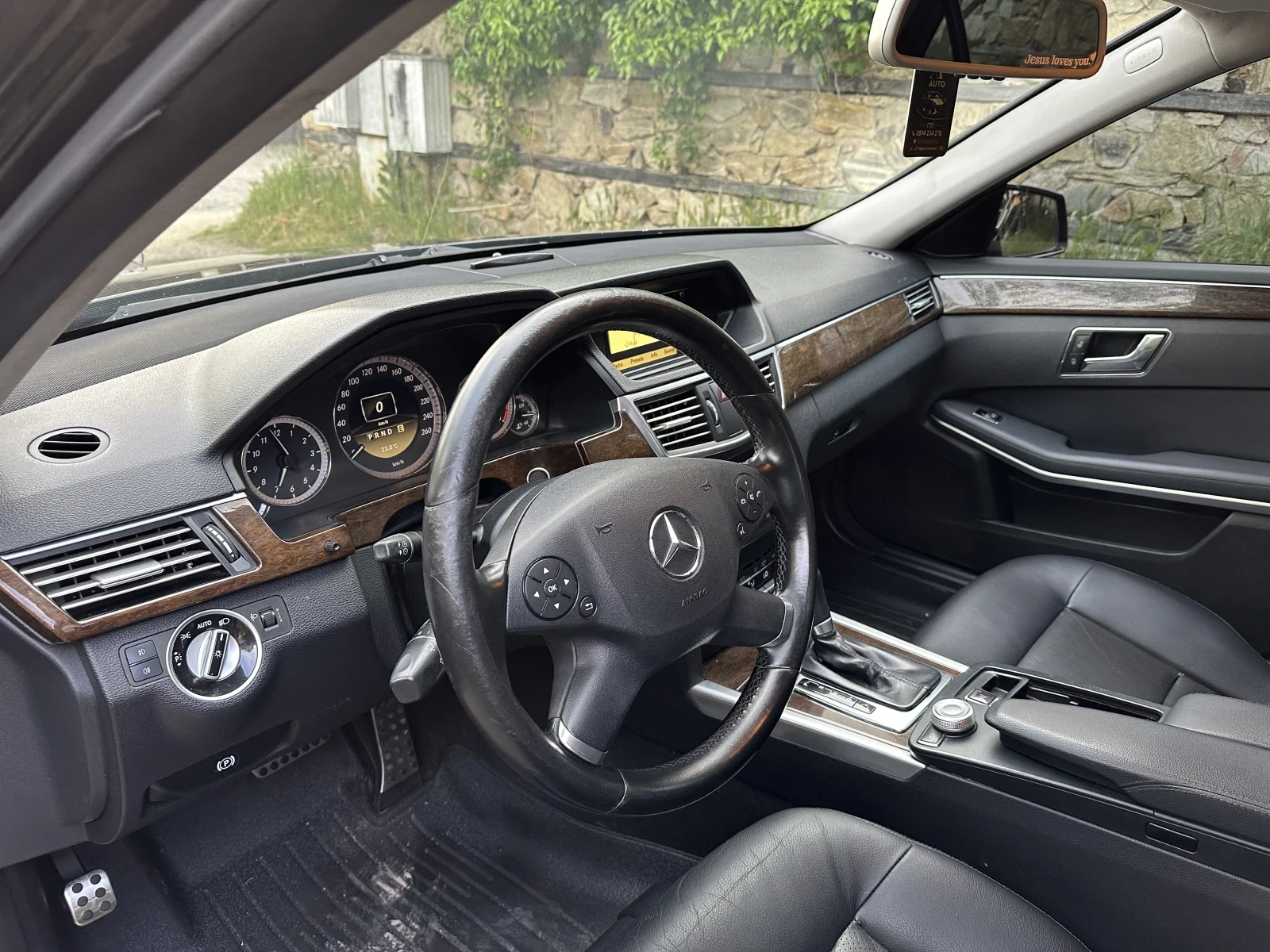 Mercedes-Benz E 200 CDI 7G , снимка 10 - Автомобили и джипове - 54598423