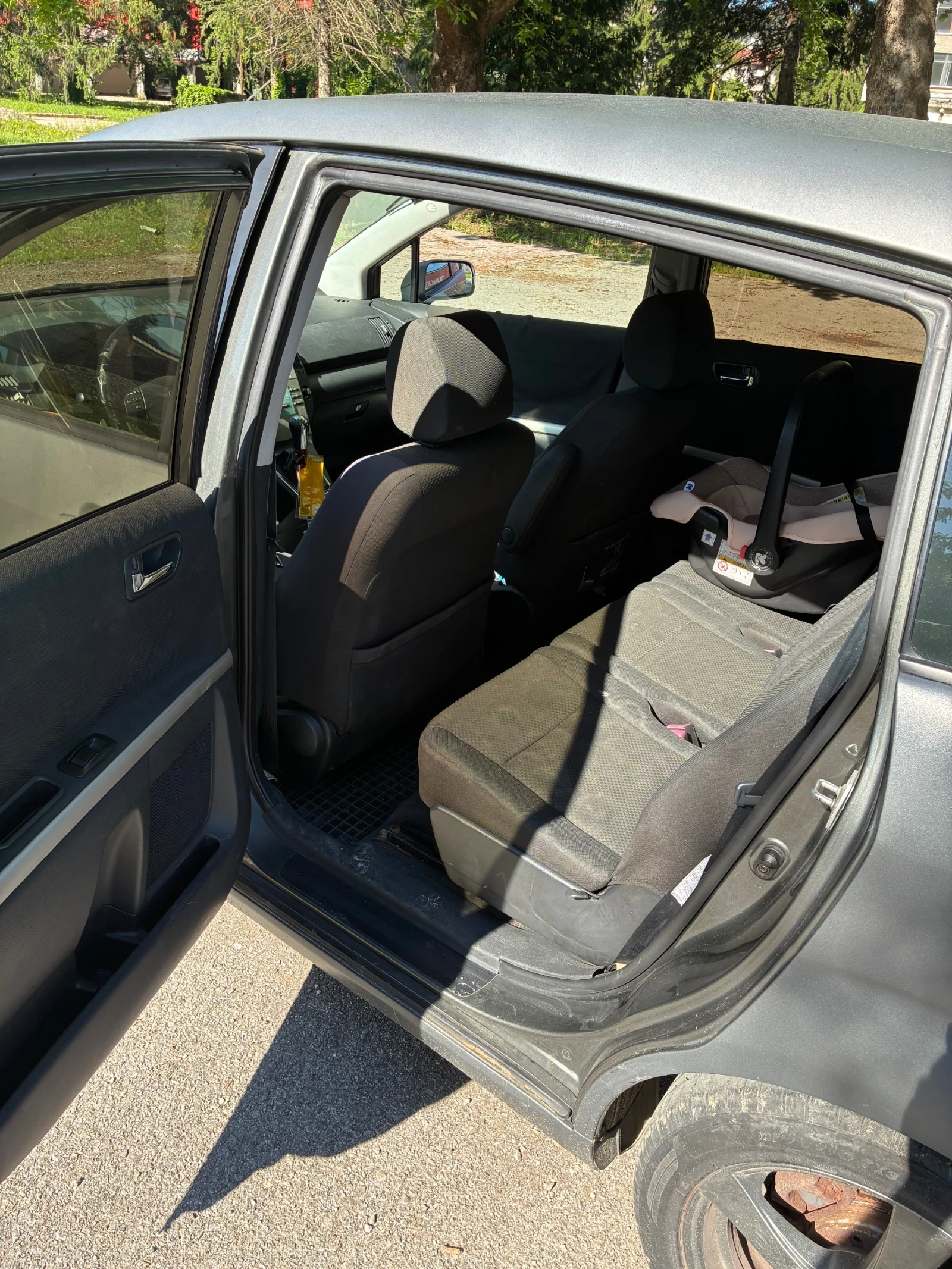 Toyota Corolla verso, снимка 6 - Автомобили и джипове - 54902125