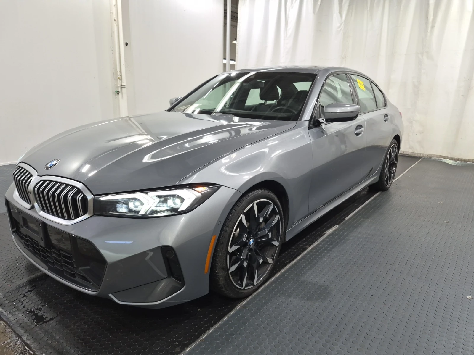 BMW 330  xDrivei , снимка 2 - Автомобили и джипове - 54914451