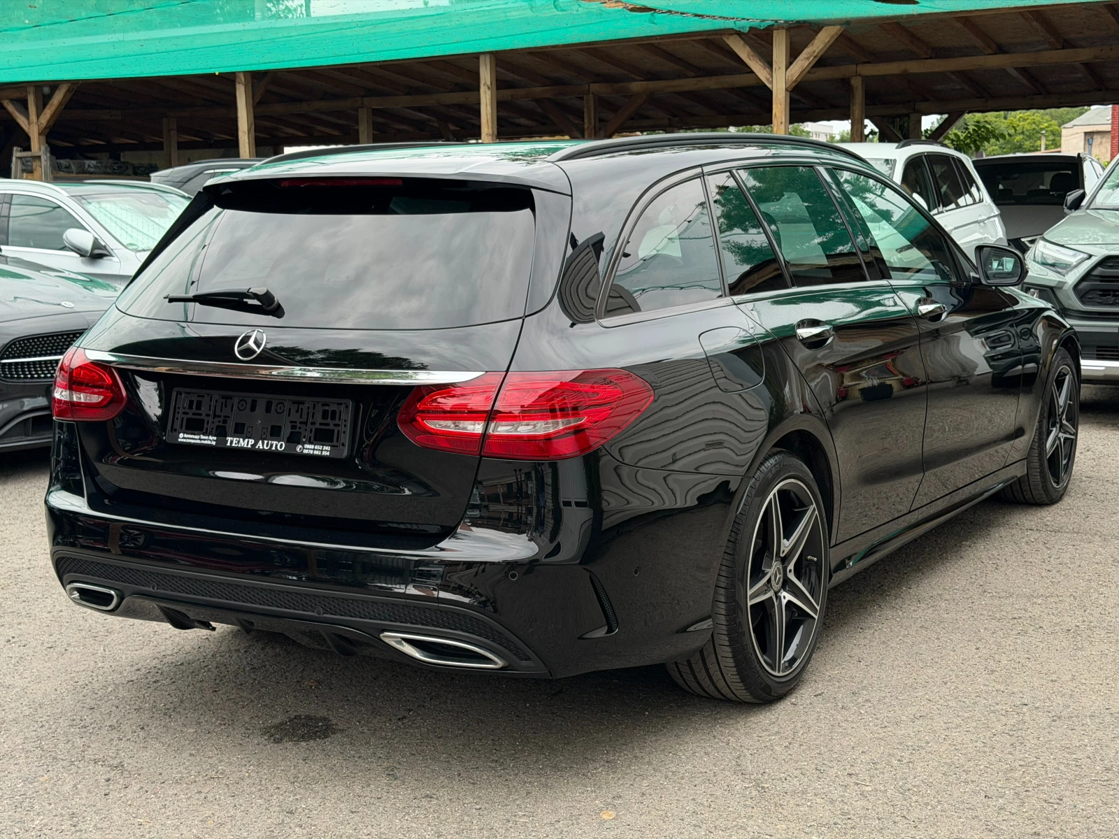 Mercedes-Benz C 220 D* 4Matic* AMG* ПЪЛНА СЕРВИЗНА ИСТОРИЯ В МЕРЦЕДЕС, снимка 5 - Автомобили и джипове - 55155207