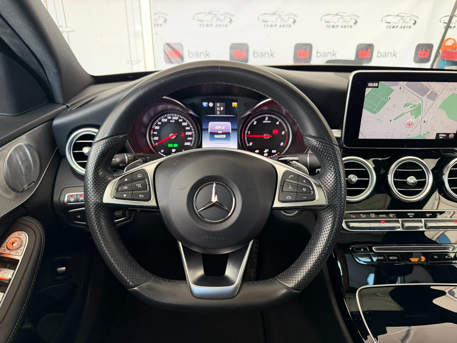 Mercedes-Benz C 220 D* 4Matic* AMG* ПЪЛНА СЕРВИЗНА ИСТОРИЯ В МЕРЦЕДЕС, снимка 11 - Автомобили и джипове - 55155207