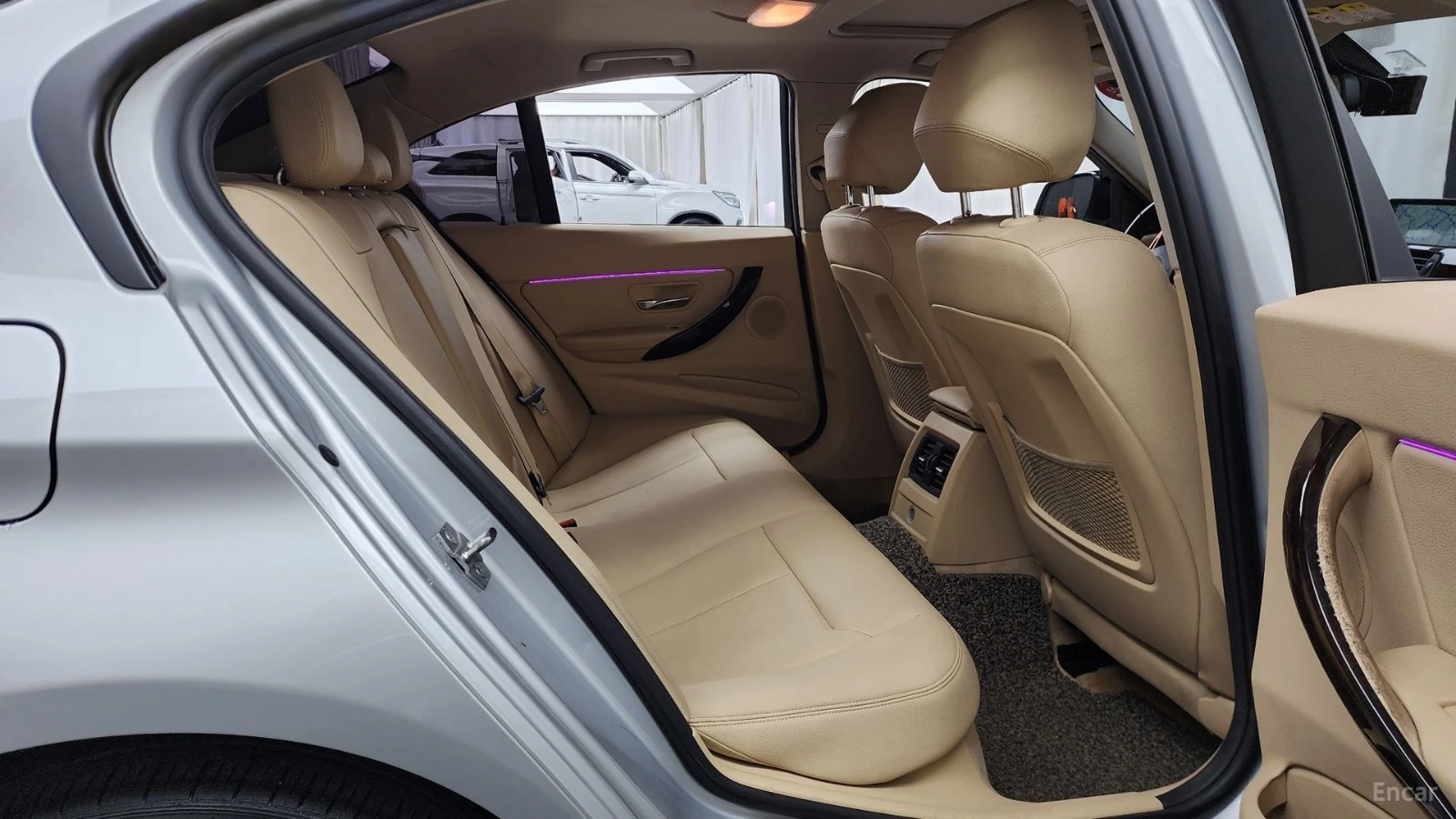 BMW 320 D RWD Автокредит Цена до България, снимка 15 - Автомобили и джипове - 55486849
