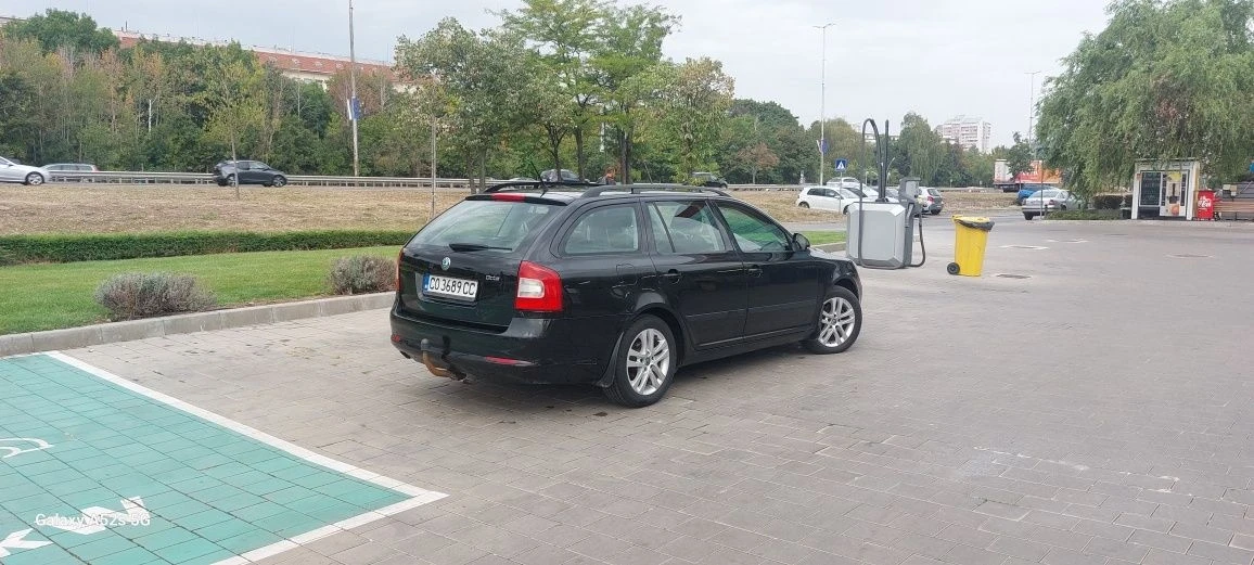 Skoda Octavia  Octavia Combi, октомври  2011, снимка 6 - Автомобили и джипове - 55589560