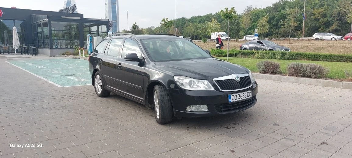 Skoda Octavia  Octavia Combi, октомври  2011, снимка 4 - Автомобили и джипове - 55589560
