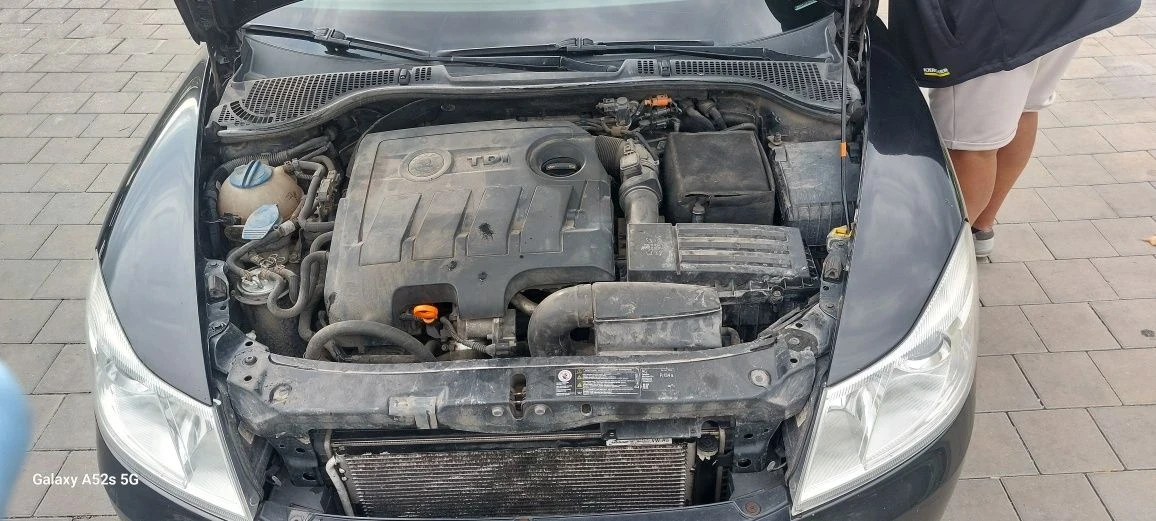 Skoda Octavia  Octavia Combi, октомври  2011, снимка 12 - Автомобили и джипове - 55589560