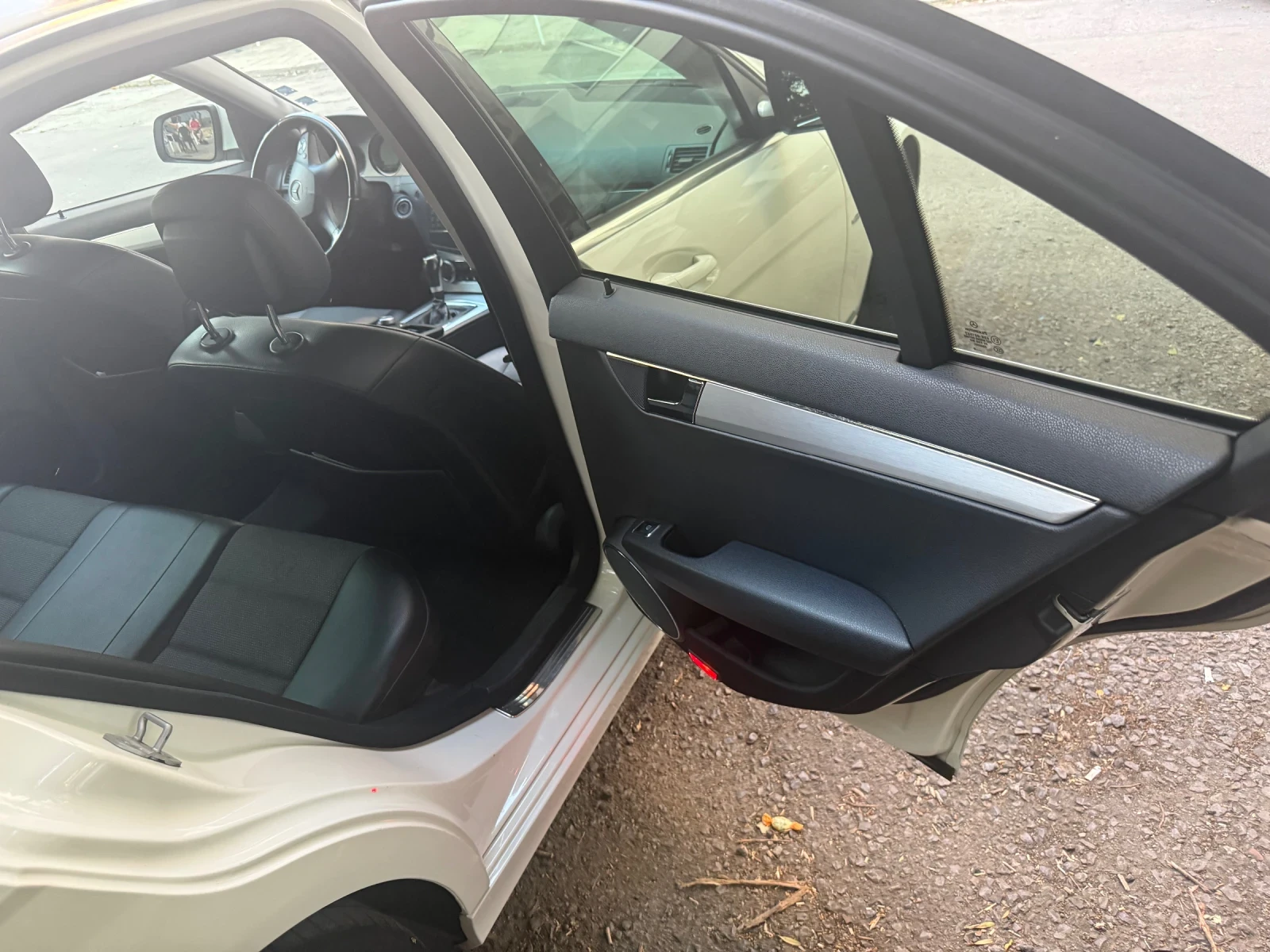Mercedes-Benz 220 C220 CDI, 170 к.с., снимка 15 - Автомобили и джипове - 55803871