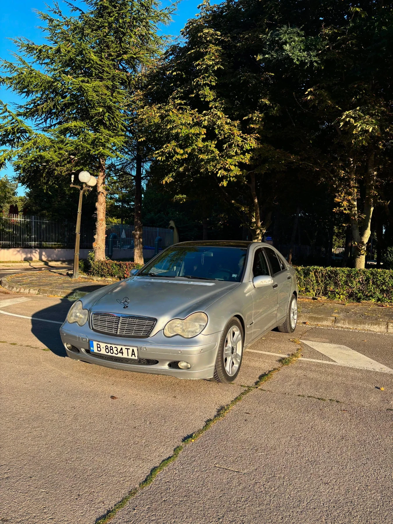 Mercedes-Benz C 200, снимка 3 - Автомобили и джипове - 55891751