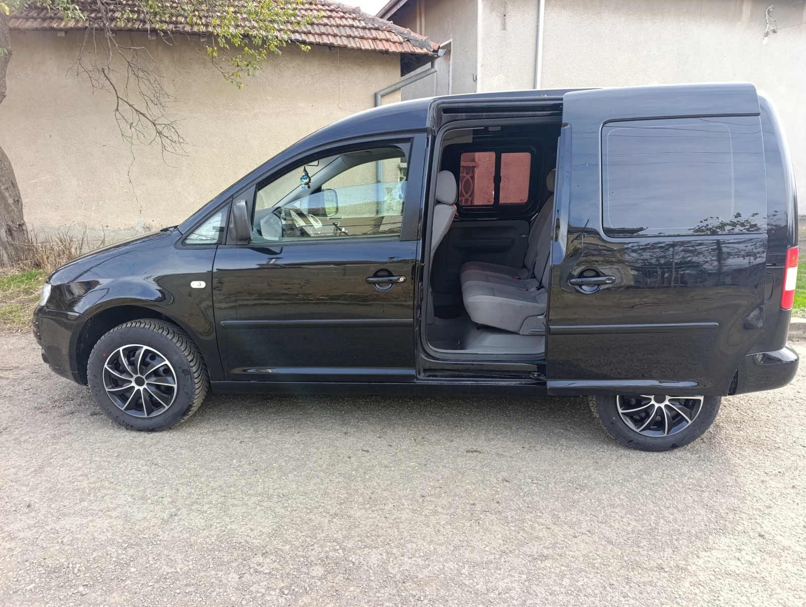 VW Caddy 1.9tdi klima, снимка 4 - Автомобили и джипове - 56201274