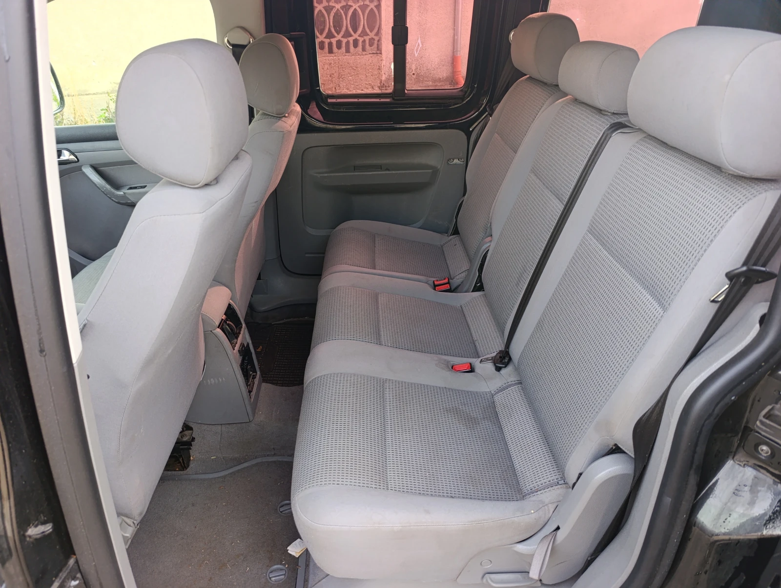 VW Caddy 1.9tdi klima, снимка 9 - Автомобили и джипове - 56201274