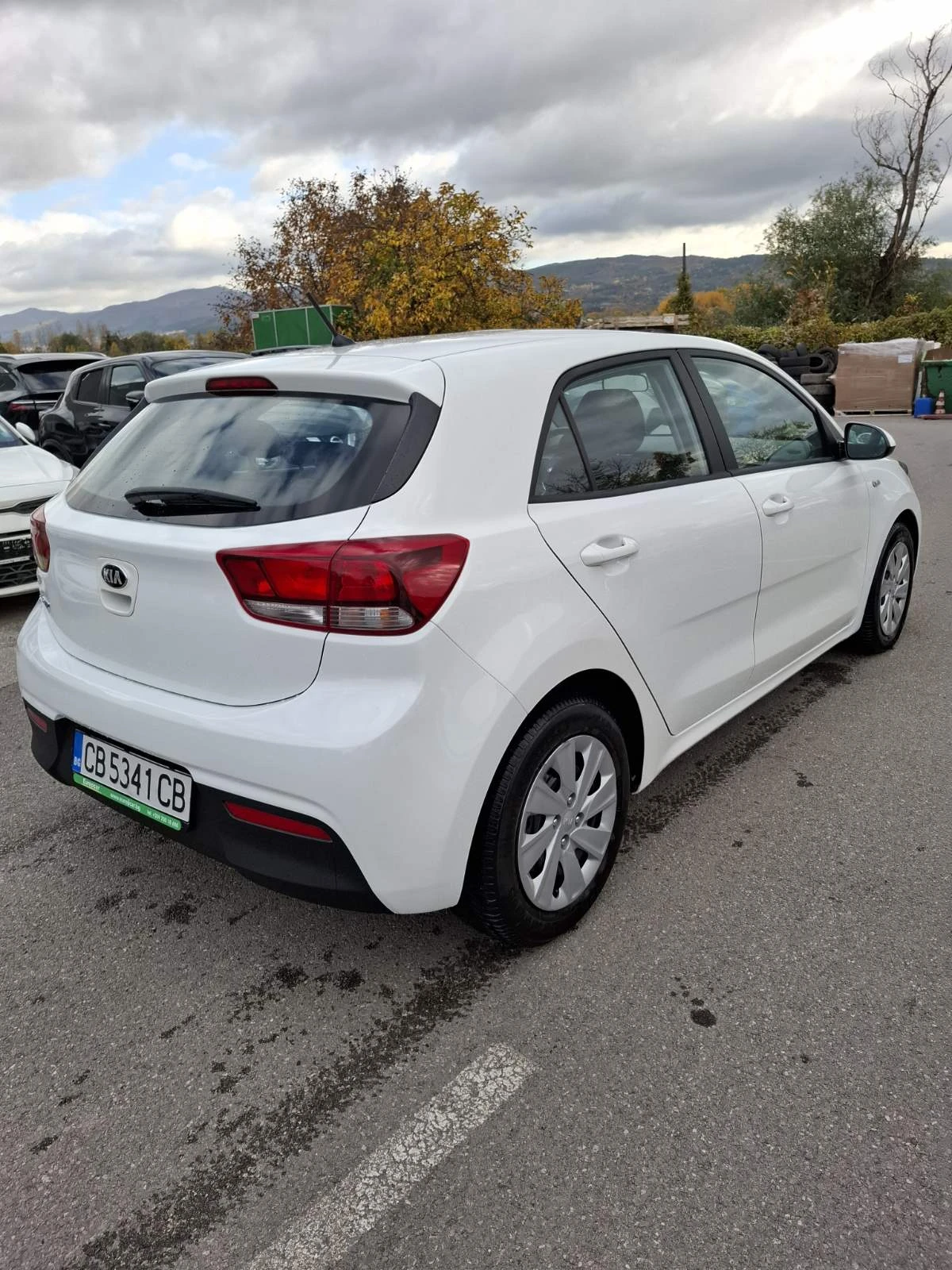 Kia Rio 1.2 , снимка 3 - Автомобили и джипове - 56681541