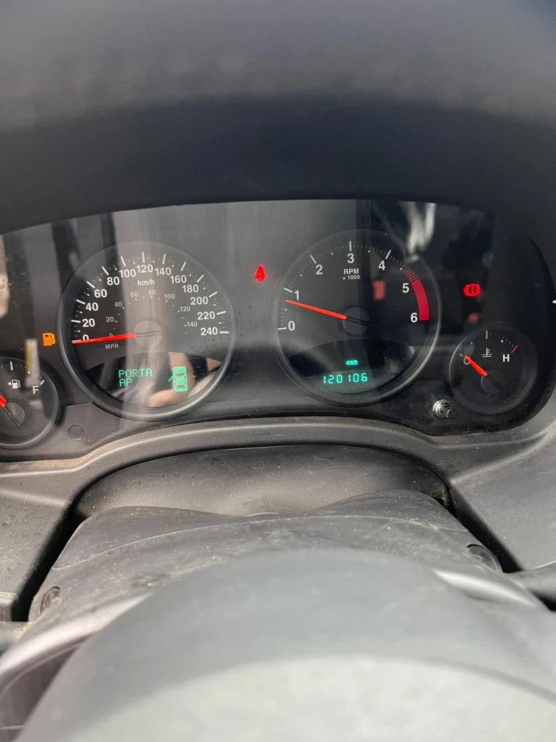 Jeep Compass 2.2 CRD 163, снимка 9 - Автомобили и джипове - 52557964