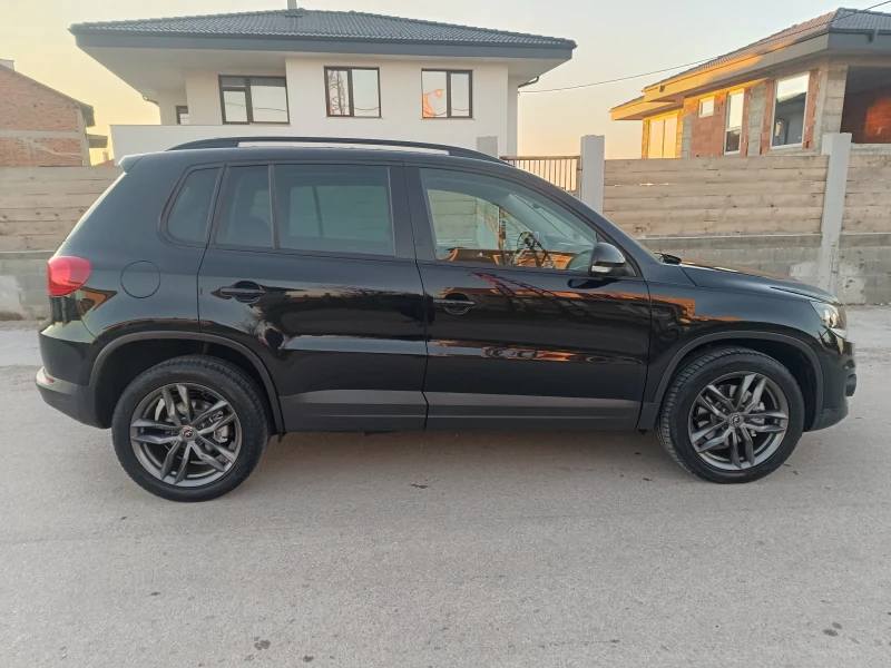 VW Tiguan, снимка 3 - Автомобили и джипове - 52947589